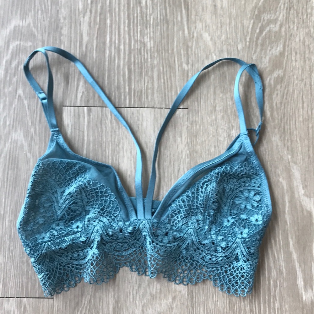 Victoria’s Secret Teal Lace Bralette